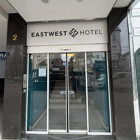 East West - Goethestrasse Hotel