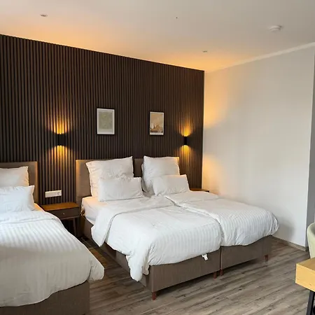 East West - Goethestrasse Hotel